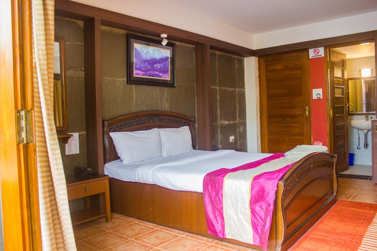 Casa Tropicana - Hotel & Homestays パナジ エクステリア 写真