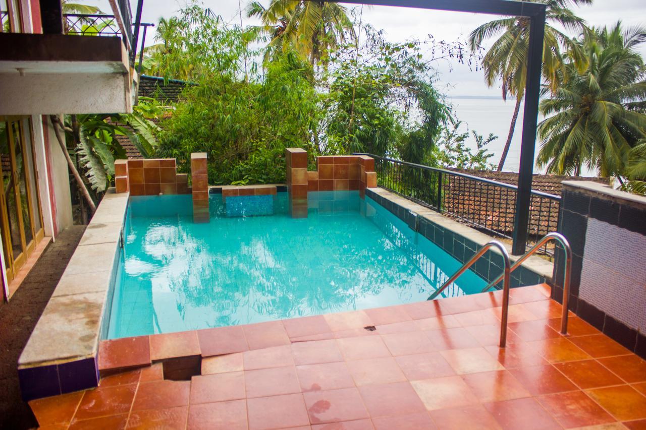 Casa Tropicana - Hotel & Homestays パナジ エクステリア 写真